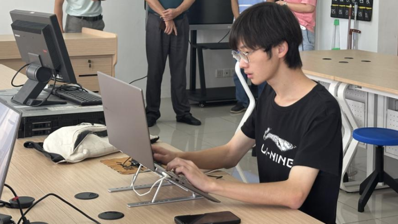 软件测试赛项参赛选手梅扬凯：精研测试技艺 全力冲刺国赛
